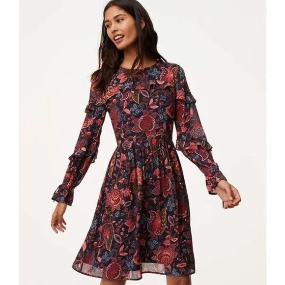 LOFT Women’s Hydrangea Bouquet Floral Ruffle Fit & Flare Dress Size 6 - Picture 1 of 10